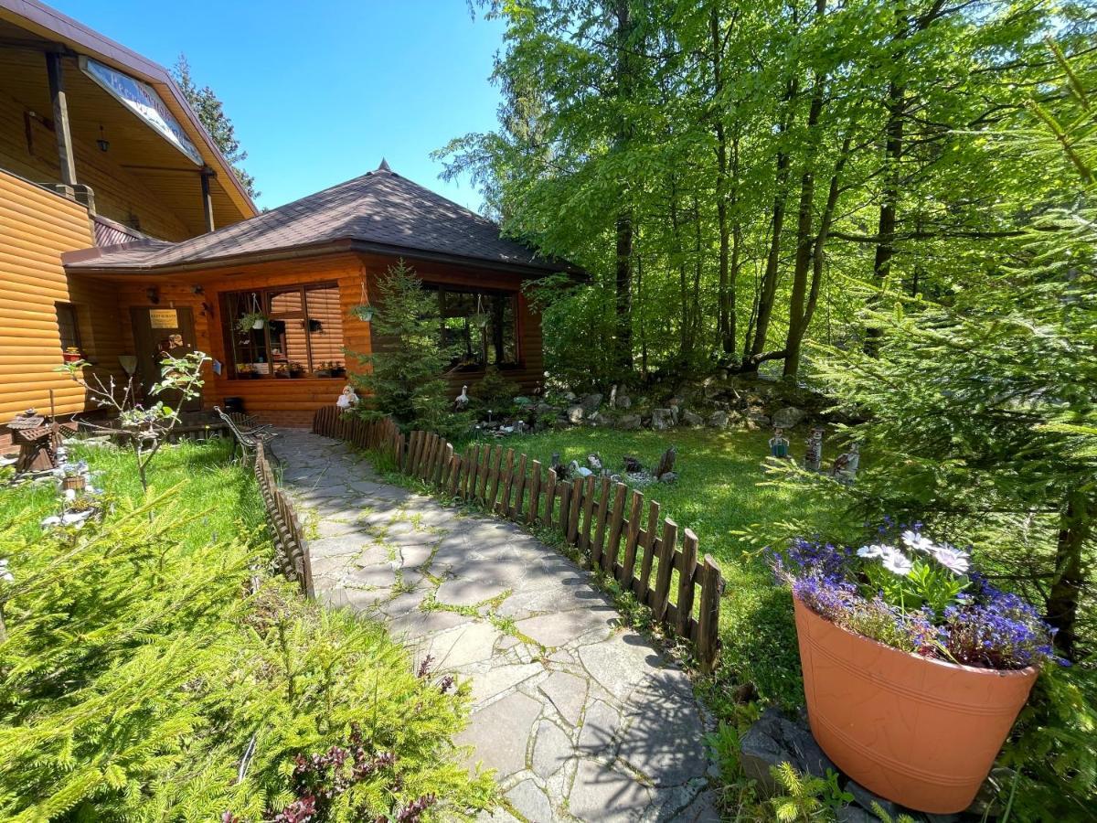Grunok (Adults Only) Hotel Pilipets Exterior photo