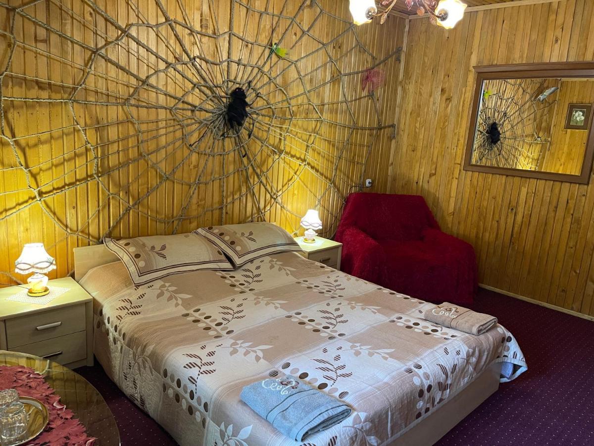 Grunok (Adults Only) Hotel Pilipets Exterior photo